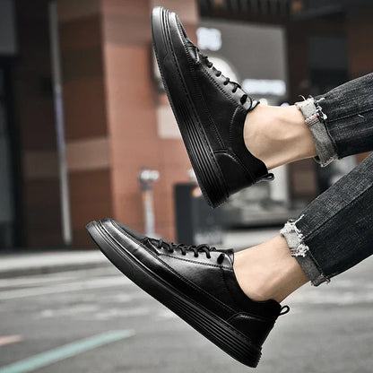 Veyron | Men’s Low-Top Sneakers with Tonal Stitching