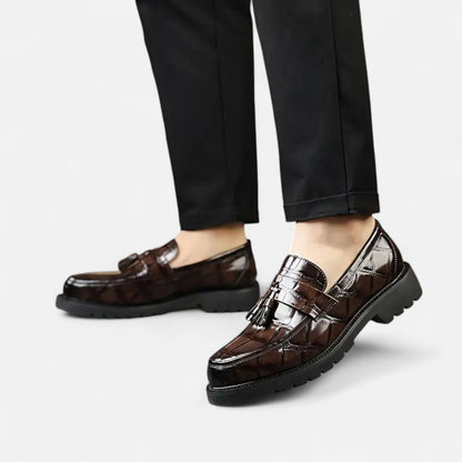Antonio | Men’s Loafers – Vintage Fringe Elegance